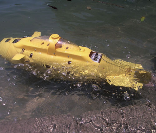 Самодельная игрушка подводная лодка