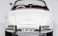 1:43 MB 300 SL Roadster, white-red (SCHUCO, 450253600)