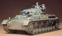1:35 Немецкий танк Pzkpw IV Ausf. D, 3 фигуры, L=174mm (Tamiya, 35096)