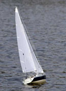 Парусна яхта Cruiser Yacht Yamaha-40EX 1/20, електро, L = 600mm (Tamiya, 56204)