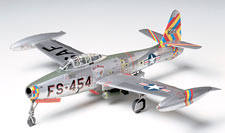 1:48 Американський F-84G Thunderjet, L = 241mm (Tamiya, 61060)